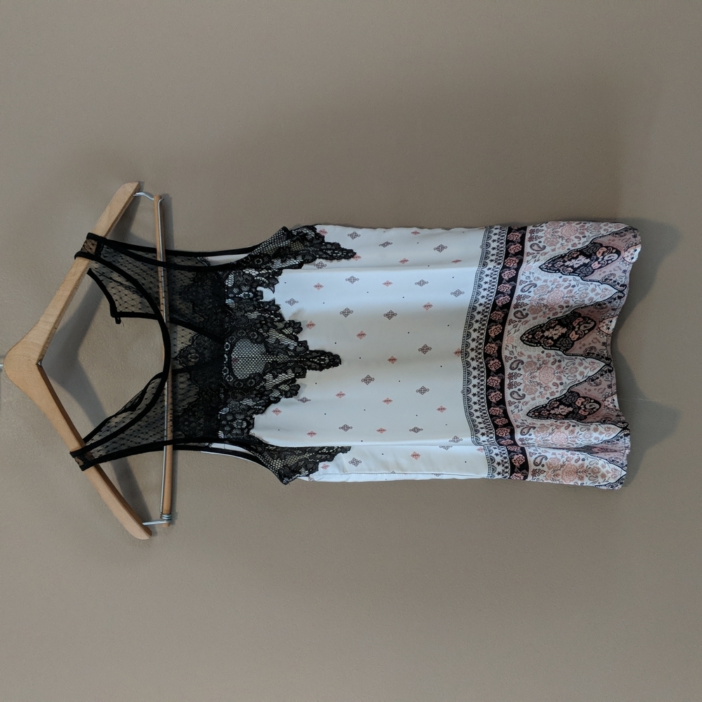 $3 with any bundle Maurices Lacey tank - Picture 2 of 12